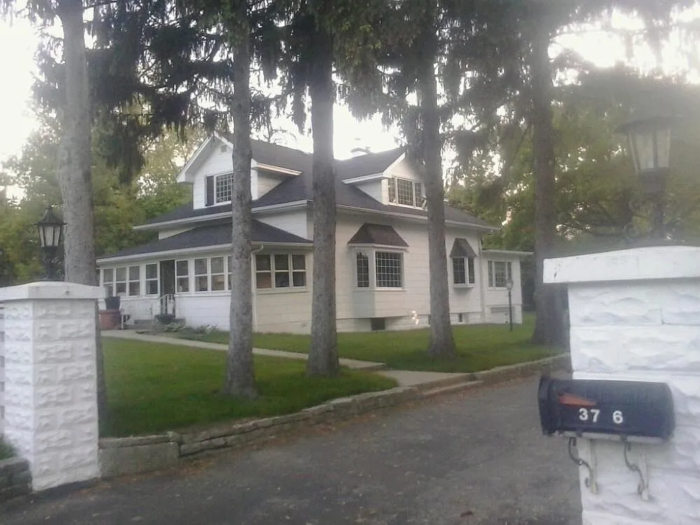 3746 Fairview Ave photo 1