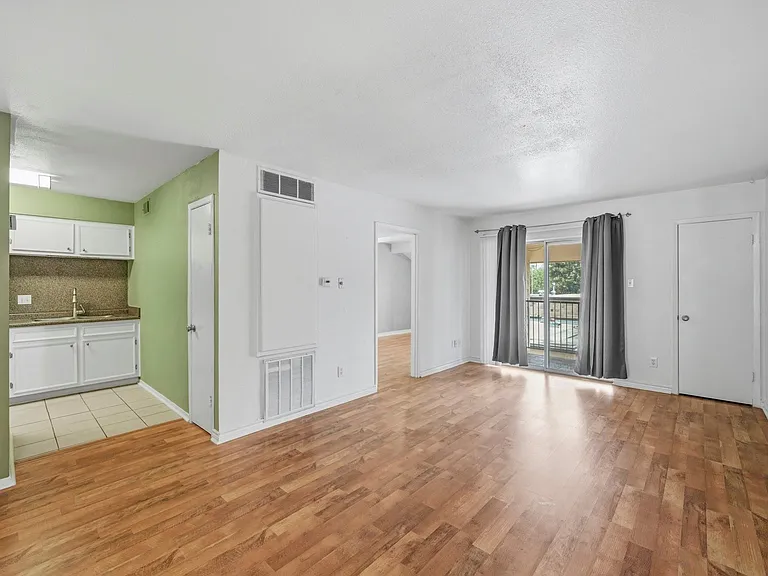 3131 Cummins St #80 — Photo 15