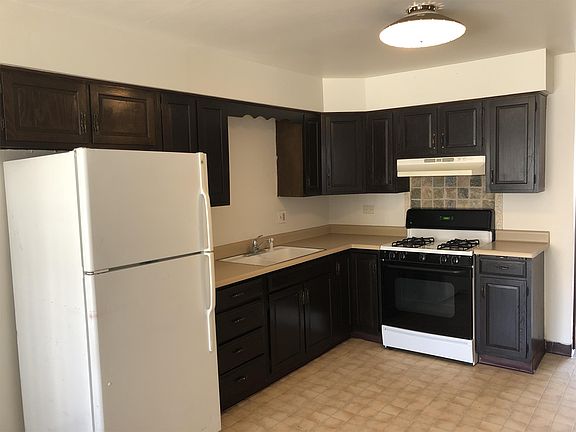 4th image of 319 Kathleen Dr APT 2