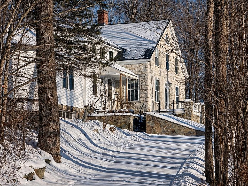 1st image of 628 Townshend Road