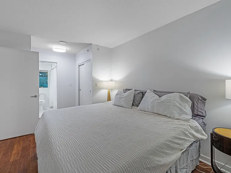 66 Cordova St W #206 — Photo 7