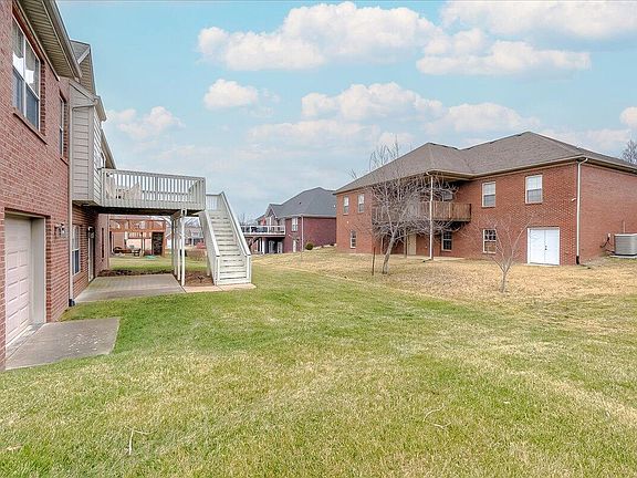 5th image of 109 Goring Ln