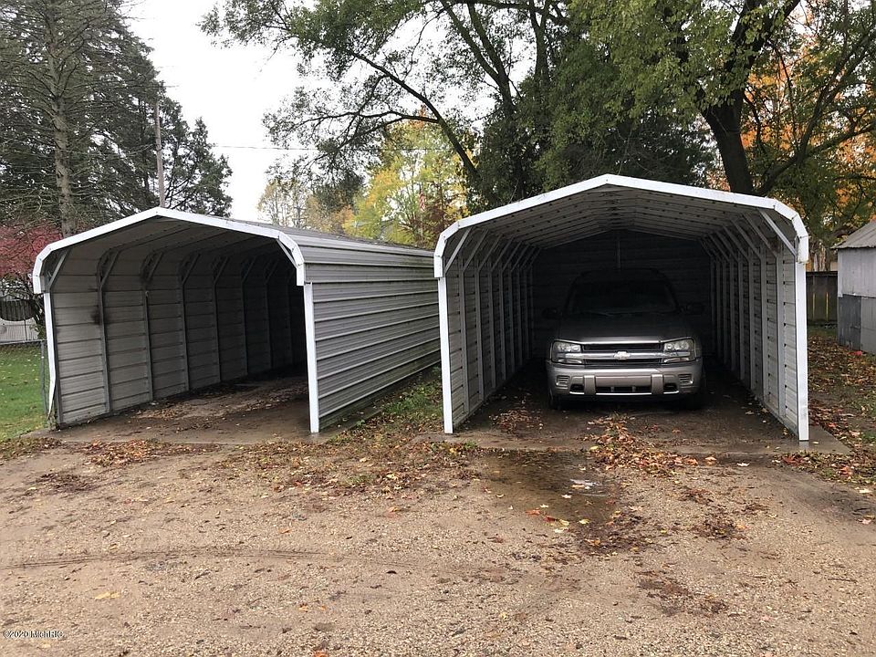 2nd image of 612 S Lincoln Ave