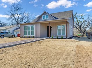 202 S Branch St, Bells, TX 75414