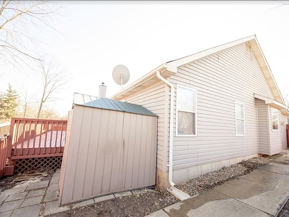 4th image of 12812 Meadowdale Dr