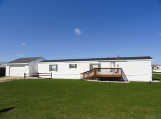 902 Tumbleweed Rd, Brookings, SD 57006