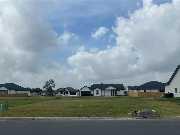 9849 Height Dr, Harlingen, TX 78552