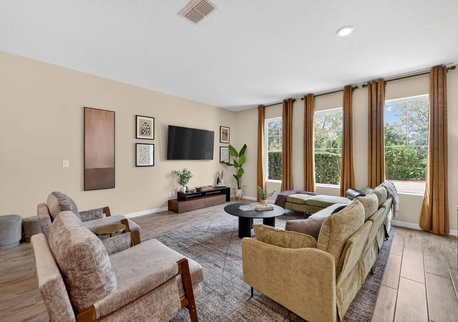 632 Benoi Dr - 632 Benoir Dr — Photo 4