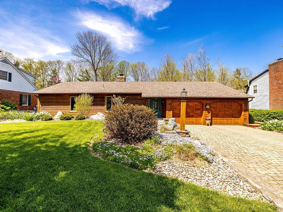 1st image of 517 White Oak Dr