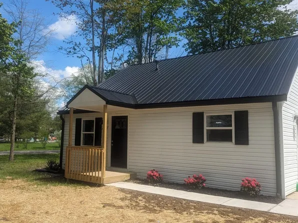 2587 Gaylord Ave, Bethel, OH 45106