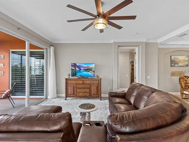 1143 Riverscape St #A — Photo 19