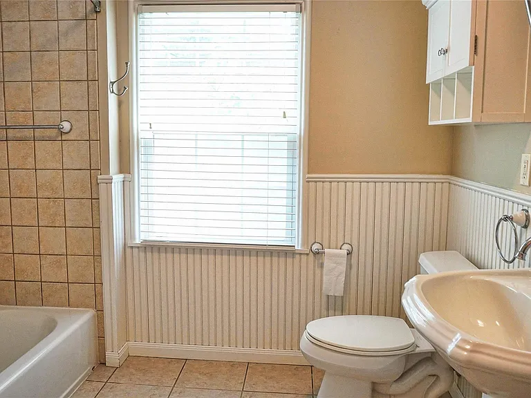 2047 McClendon St — Photo 24
