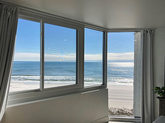 2nd image of 8817 Thomas Dr #815