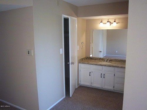 4th image of 1003 W Rosemonte Dr