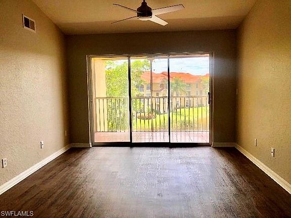 4th image of 4690 Saint Croix Ln APT 435