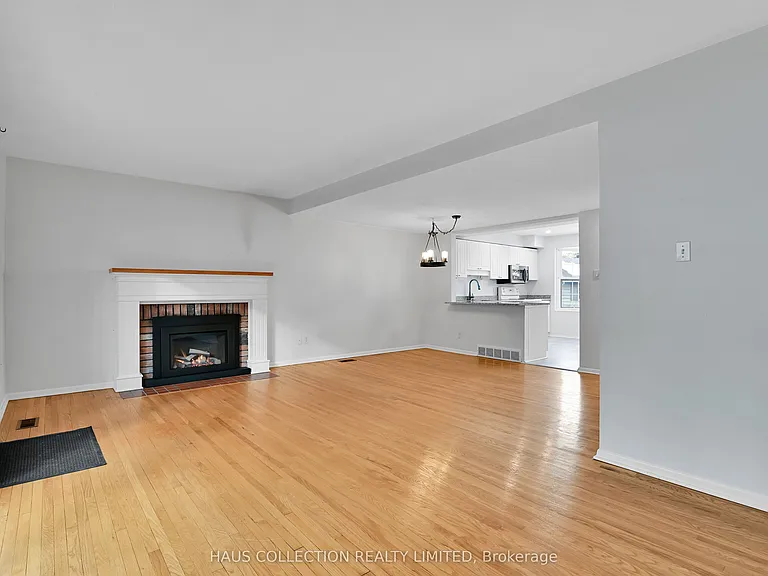 884 Walkley Rd — Photo 9