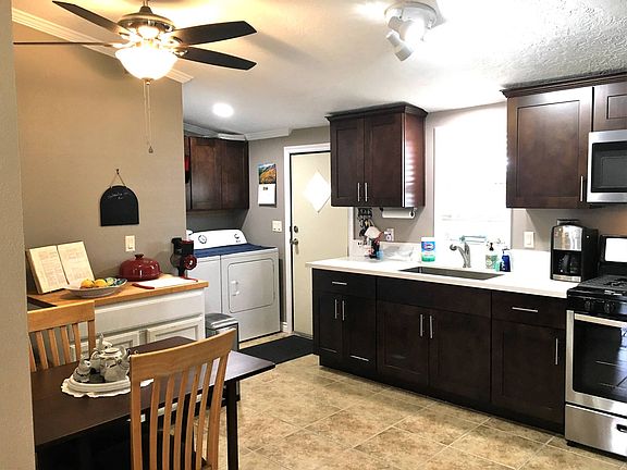 4th image of 165 Gaviota Pl #142