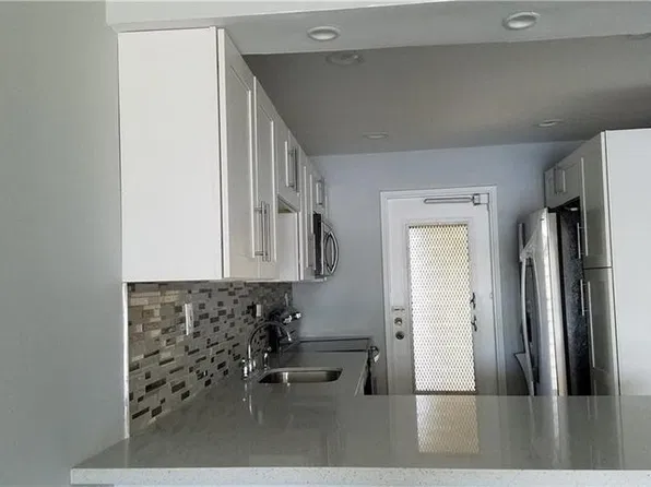 3100 Course Ln APT 210, Pompano Beach, FL 33069