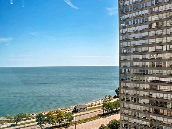 3rd image of 4800 S Chicago Beach Dr