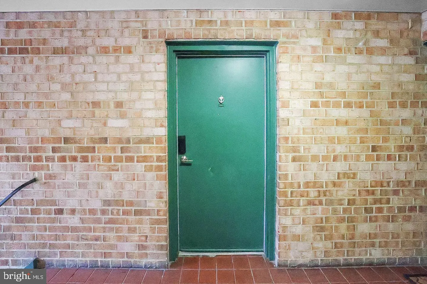 1 bed, 1.0 bath, 818 sqft, $1,900 — Photo 3