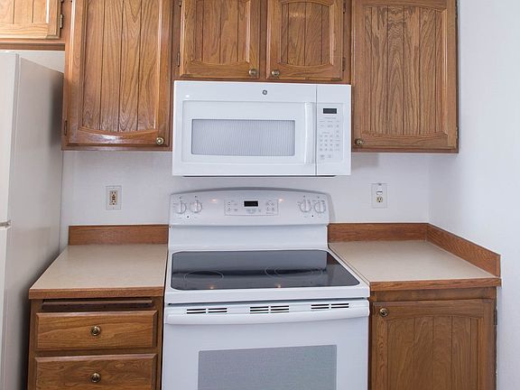4th image of 9645 Independence Dr Unit D304