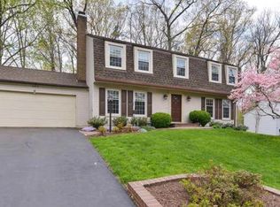 12819 Tewksbury Dr, Herndon, VA 20171