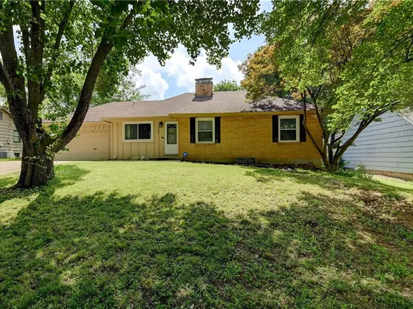 7907 Elm Ave, Raytown, MO 64138