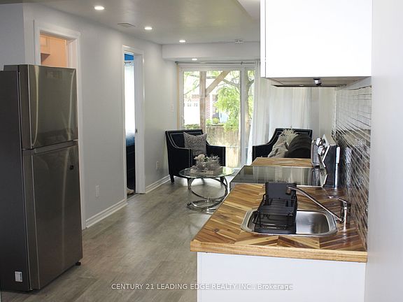 5th image of 75 Pine Gate Pl