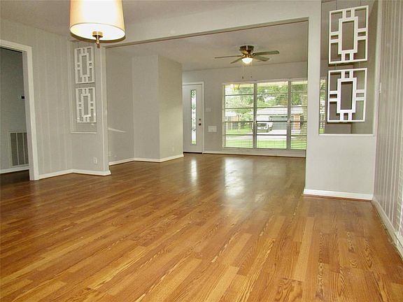 5th image of 5010 Poinciana Dr