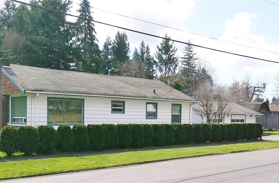 1st image of 703 Sawyer St SE