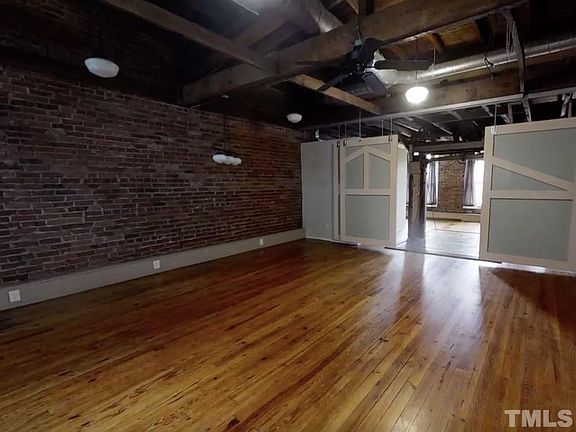 5th image of 130 Howard St