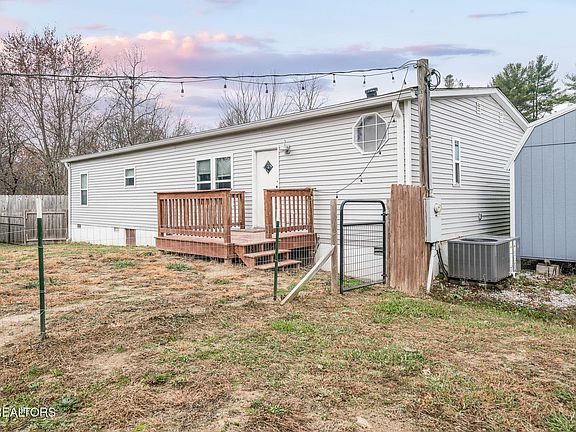 4th image of 219 N Lowe Rd