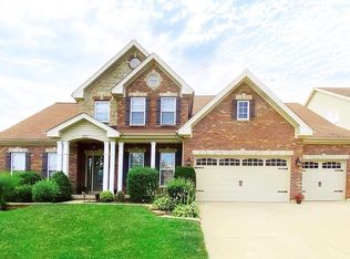 211 Hawthorn Meadows Ct, O'Fallon, MO
