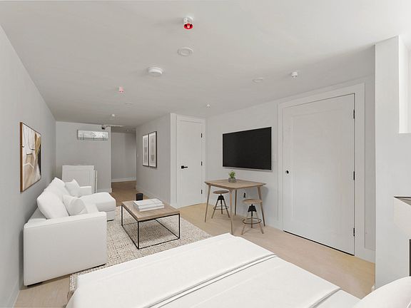 4th image of 2111 Regent Pl #1F