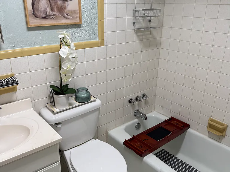 3821 Saint Johns Ave #5 — Photo 12