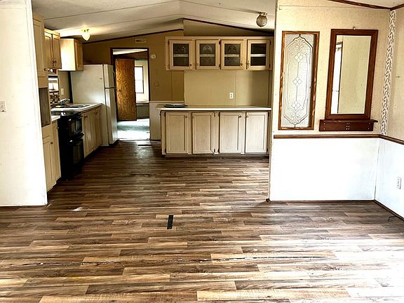 3rd image of 11830 NW 80th Ct