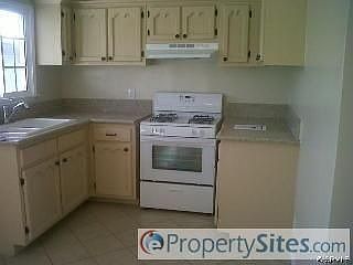 2nd image of 13218 Earl Ave