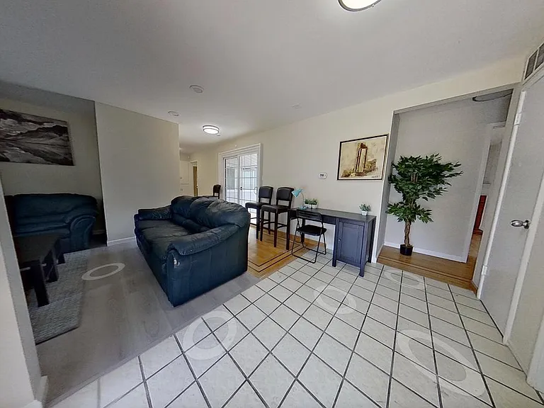 22565 Norwood Dr — Photo 1