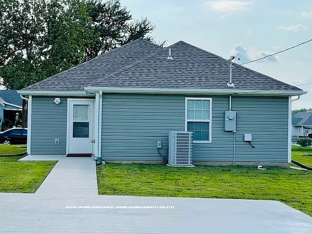 1805 Pennsylvania Ave S — Photo 16