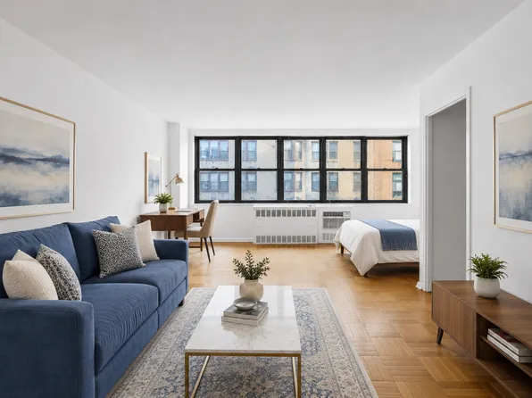 209 East 56th Street image 1 of 8