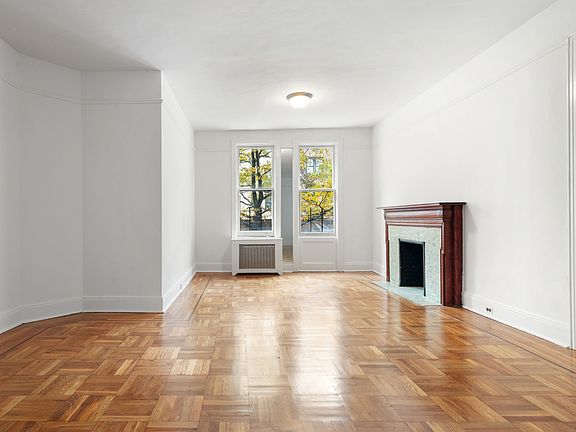 3rd image of 50 E 96th St #2C