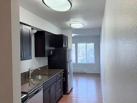 2nd image of 3614 Wetmore Ave APT 4