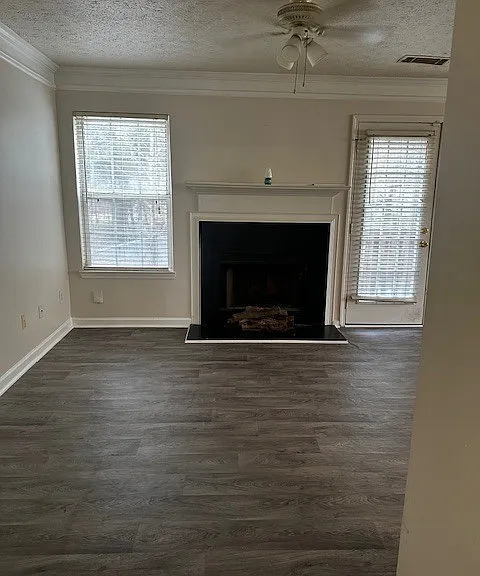 5675 Hampton Ct — Photo 6