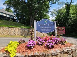 46 Edgewood St APT 13, Stafford Springs, CT 06076