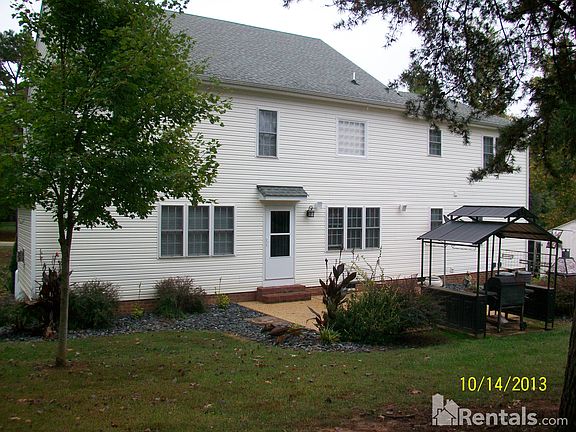 2nd image of 1411 Eastlook Ln