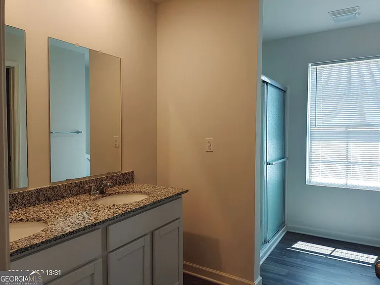 538 Pemberton St — Photo 9