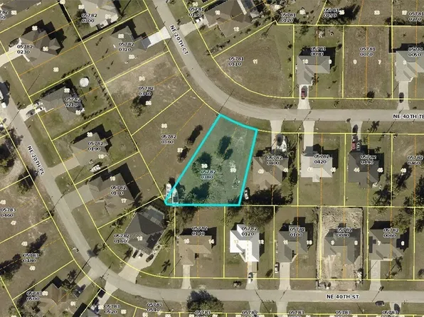 2104 NE 40th Ter, Cape Coral, FL 33909