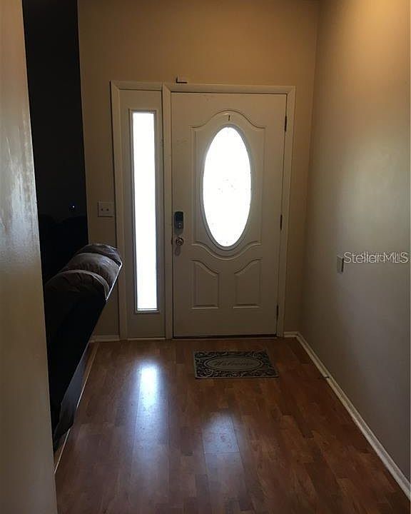 1st image of 851 Aspenwood Cir