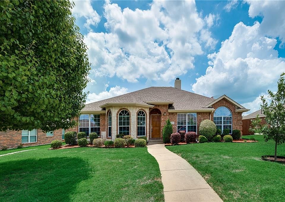 1st image of 1604 Lake Tawakoni Dr