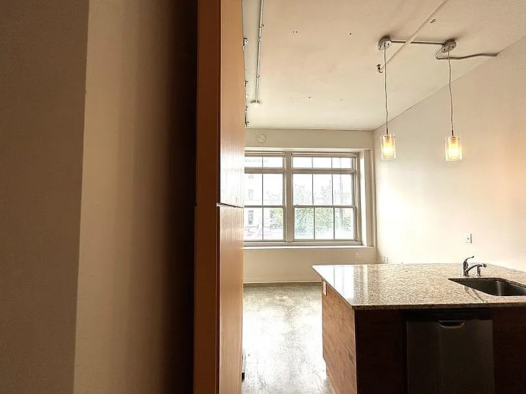 117 Lofts — Photo 24